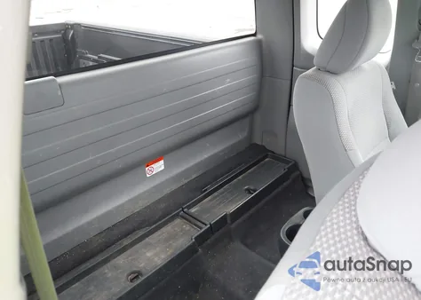 2015 Toyota Tacoma from USA, damaged, VIN 5TFTX4CN8FX066433